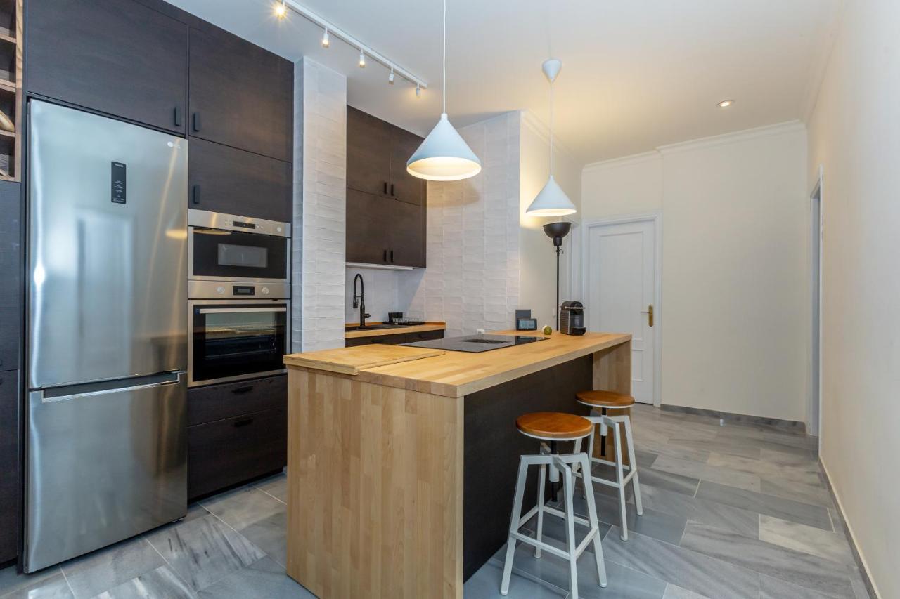 Puerta De Larios: Central Three-Bedroom Apartment With Balconies And Patio Málaga Exteriör bild