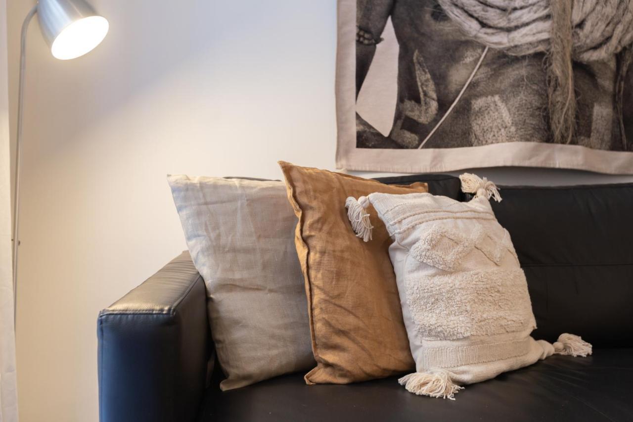 Puerta De Larios: Central Three-Bedroom Apartment With Balconies And Patio Málaga Exteriör bild