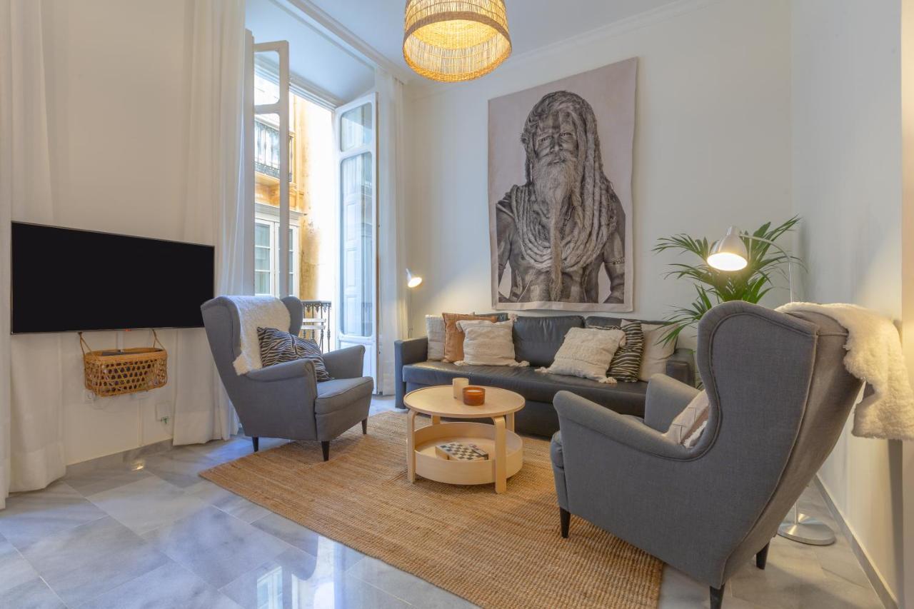 Puerta De Larios: Central Three-Bedroom Apartment With Balconies And Patio Málaga Exteriör bild